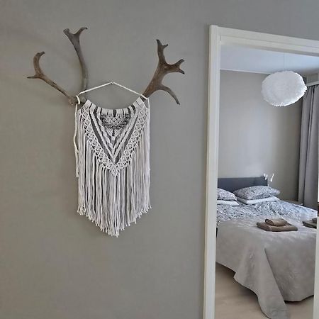Uusi Kotoisa Kaksio Yksityissaunalla Rovaniemi Luaran gambar