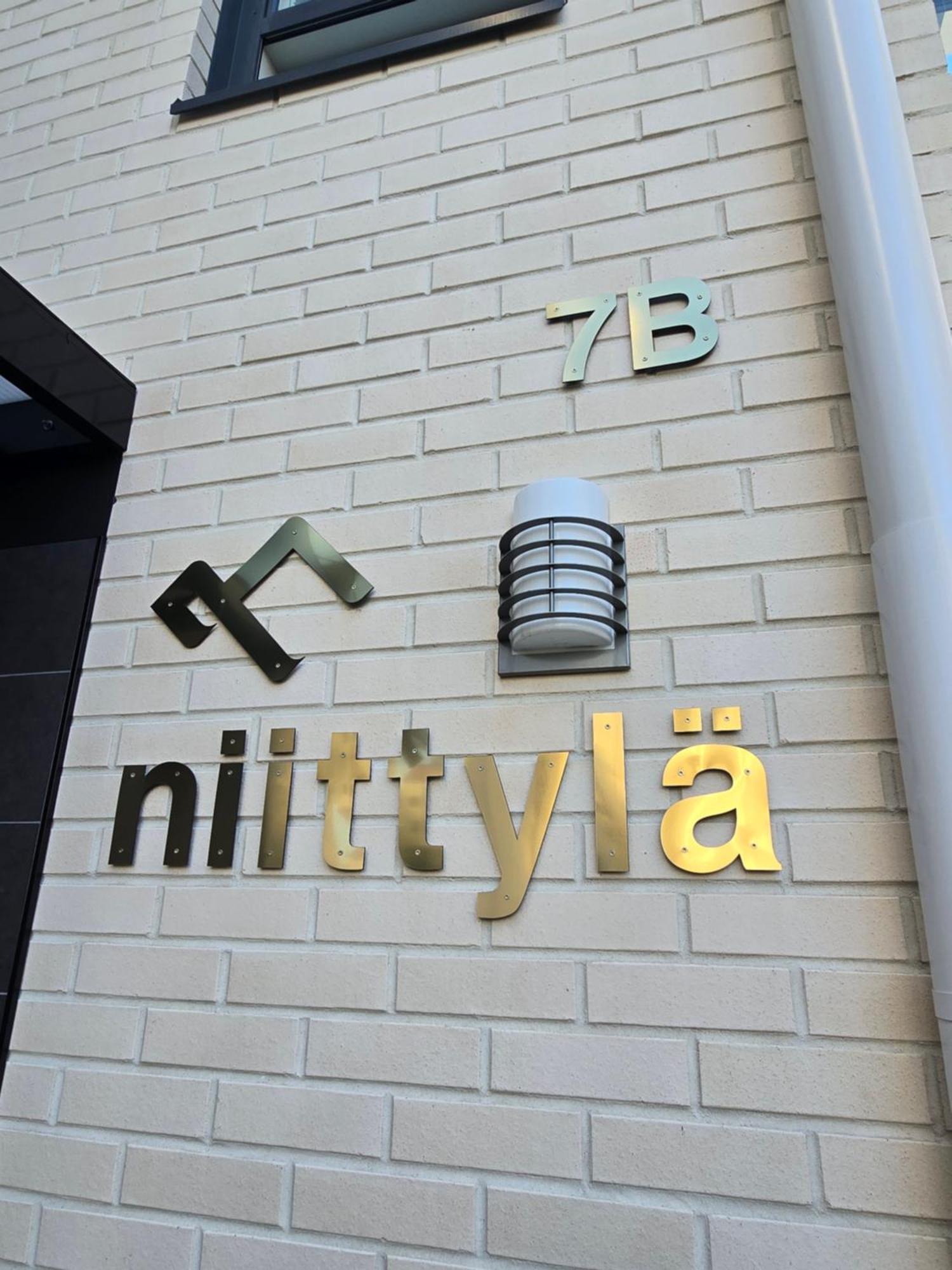 Uusi Kotoisa Kaksio Yksityissaunalla Rovaniemi Luaran gambar